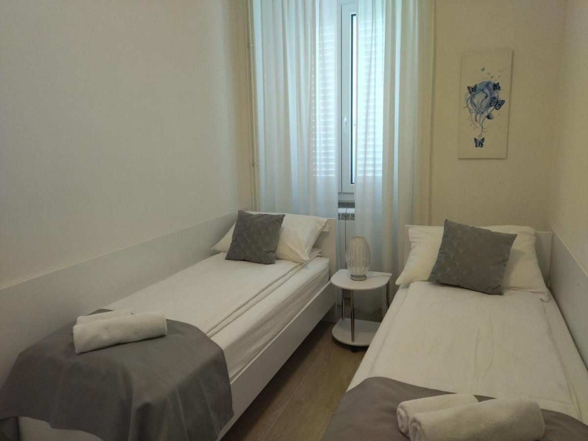 Sežana Apartments B&M מראה חיצוני תמונה
